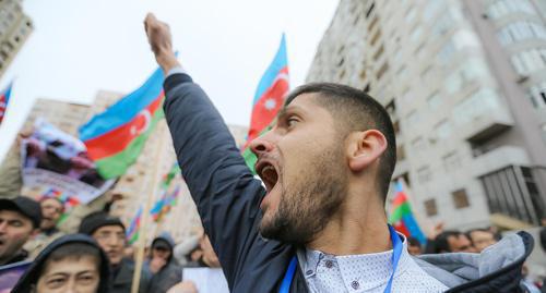 Participant of a rally against the results of presidential election in Azerbaijan, Baku, April 14, 2018. Photo by Aziz Karimov for the Caucasian Knot.