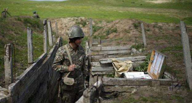 At the contact line in Nagorno-Karabakh. Photo: REUTERS/Staff