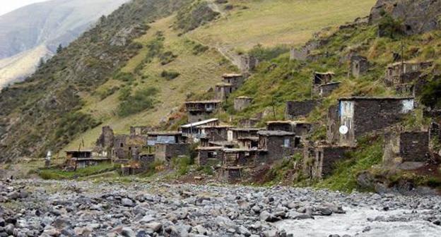 Village in the Tsumadin District of Dagestan. Photo: G.Gasanov, http://odnoselchane.ru/?page=photos_of_category&sect=1342&com=photogallery