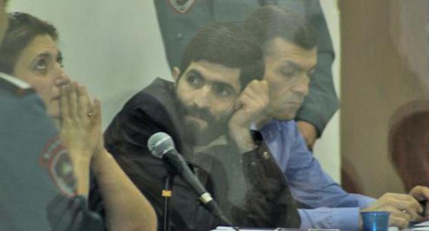 Nerses Pogosyan (centre) in the courtroom, 2017. Photo by Tigran Petrosyan for the Caucasian Knot