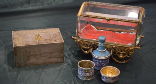 The items of historical and cultural value seized at the customs checkpoint in North Ossetia. Photo by the press service of the customs of North Ossetia