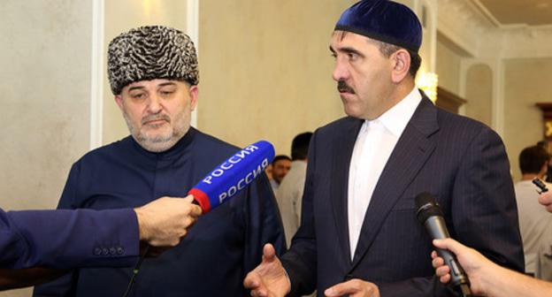 Isa Khamkhoev (left) and Yunus-Bek Evkurov. Photo: press service of Ingush leadership