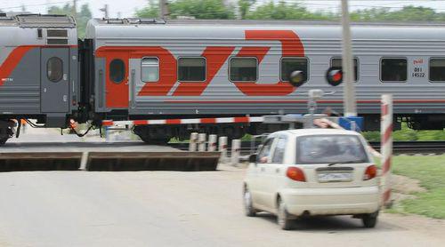 A railway crossing. Photo by the press service of the North Caucasus Railway