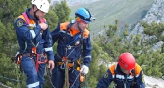 Rescue operation in mountains. Photo: press service of the Russian Ministry for Emergencies for Karachay-Cherkessia