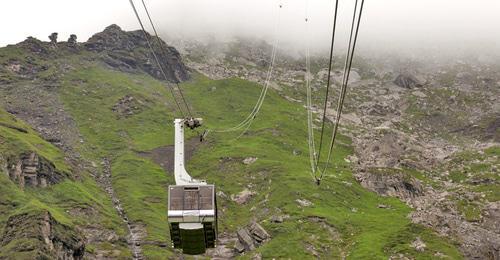 A cableway. Photo: REUTERS/Arnd Wiegmann