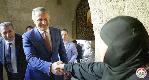 Anatoly Bibilov during official visit to Syria, July 24, 2018. Photo is provided by the press service of the President of South Ossetia, http://presidentruo.org/poseshhenie-glavnyx-svyatyn-sirii/