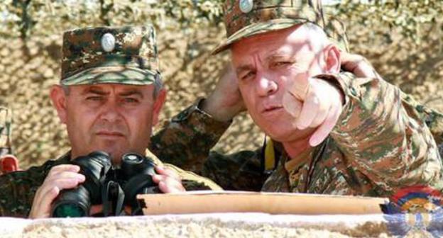 On the front line of the army of Nagorno-Karabakh. Photo: http://mil.am/ru/news/5317