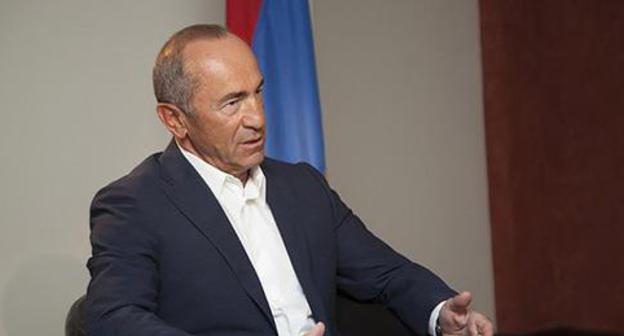 Robert Kocharyan. Photo ©  administration of Robert Kocharyan
https://ru.armeniasputnik.am/politics/20180802/13621852/bez-prava-na-svidanie-v-kakih-usloviyah-soderzhitsya-ehks-prezident-armenia-robert-kocharyan.html