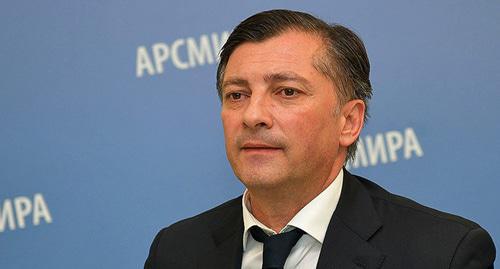 Vitaly Gabniya. Photo © Sputnik / Tomas Tkhaytsuk https://sputnik-abkhazia.ru/Abkhazia/20180822/1024775889/vice-prezident-abxazii-zayavil-ob-otstavke.html