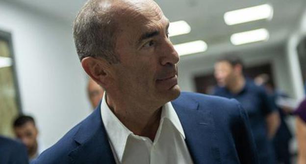 Robert Kocharyan. Photo © Sputnik / Asatur Yesayants
https://ru.armeniasputnik.am/politics/20180904/14244201/kocharyan-ne-smozhet-pokinut-armeniyu---sledstvie-ustanovilo-meru-presecheniya.html