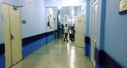 Hospital hall in Tbilisi. Photo: © Sputnik / STRINGER
 https://sputnik-georgia.ru/incidents/20180911/242046886/Obrushenie-garazha-v-Tbilisi---odin-iz-podrostkov-v-kriticheskom-sostoyanii.html
