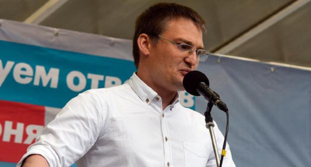 Mikhail Benyash at the rally of Navalny's supporters in Krasnodar. Photo: Elena Sineok, Yuga.ru