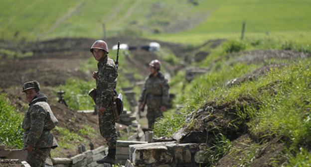 At the contact line in Nagorno-Karabakh. Photo: REUTERS/Staff