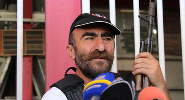 Pavel Manukyan at a press conference in the seized building of the patrol-and-post police service. Yerevan, July 2016. Photo by Tigran Petrosyan for the "Caucasian Knot"