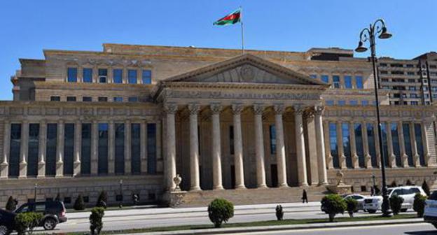 The building of the Supreme Court of Azerbaijan. Photo © Sputnik / Murad Orujov https://ru.sputnik.az/incidents/20170827/411611498/Azravtoyol-avariya-verxovniy-sud.html