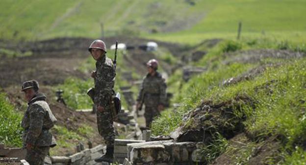 Contact line in the Karabakh conflict zone. Photo: REUTERS/Staff