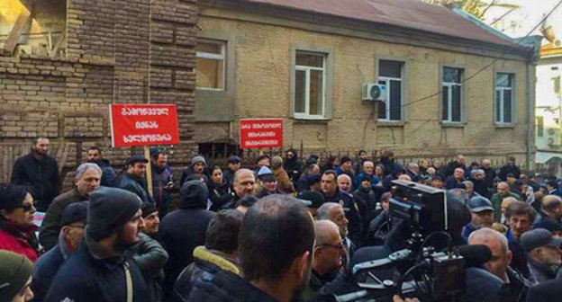 A protest action in Tbilisi held on December 24 at the building of the Georgian Ministry of Foreign Affairs. Photo by Nino Maysuradze https://www.newsgeorgia.ge