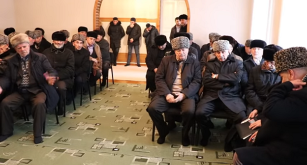 Participants of a session of the Kadis of Ingushetia held on December 25, 2-15. Screenshot of the video by the Council of Teips of Ingushetia https://www.youtube.com/watch?v=Zkhs3H9nAe8