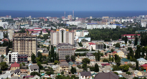 Makhachkala viewed from the Tarkitau Mountain. Photo: Abdulkhak Mamkhegov http://odnoselchane.ru/?page=photos_of_category&amp;sect=2323&amp;com=photogallery