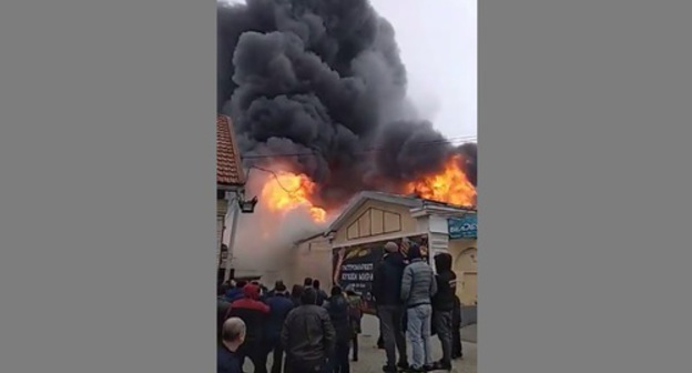 Fire in Pyatigorsk. Screenshot from video at https://www.youtube.com/watch?v=wjioHVrlPTA