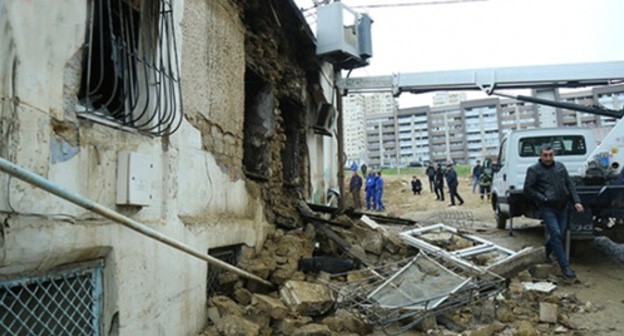 At the site of the explosion in a house in Baku. January 9, 2018. Photo: the Azerbaijani Ministry for Emergencies https://haqqin.az/news/142905