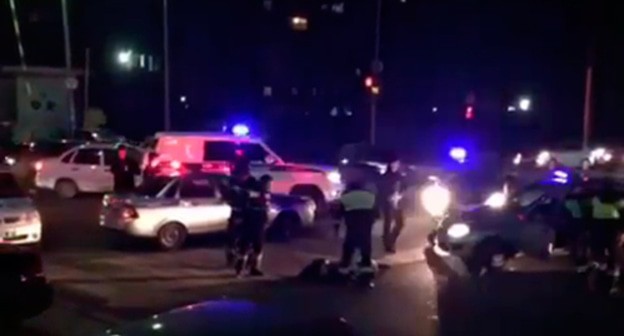 The attack on policemen in Kabardino-Balkaria. Photo: screenshot of the video by nalchik_24_7, https://www.instagram.com/p/BtBiQXOFn6O/