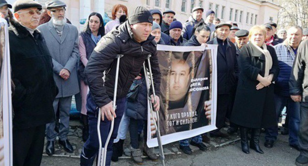 Soslan Khosonov, the brother of Oleg Khosonov, came to a rally in his support. Beslan, February 16, 2019. Photo by Emma Marzoeva for the "Caucasian Knot"