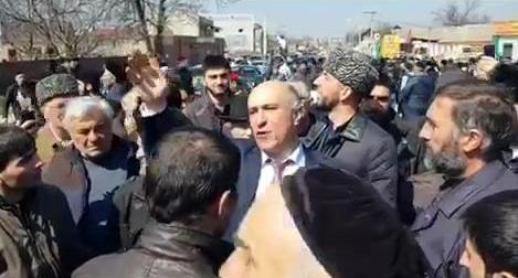 Rally in Nazran, March 27, 2019. Screenshot from video posted by oskanov https://t.me/fortangaorg/2608