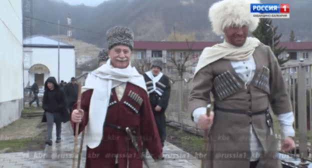 Screenshot from news broadcasting of the celebrations dedicated to the Day of revival of Balkar people, March 28, 2019, https://vestikbr.ru/news/vesti-kabardino-balkarija-663/