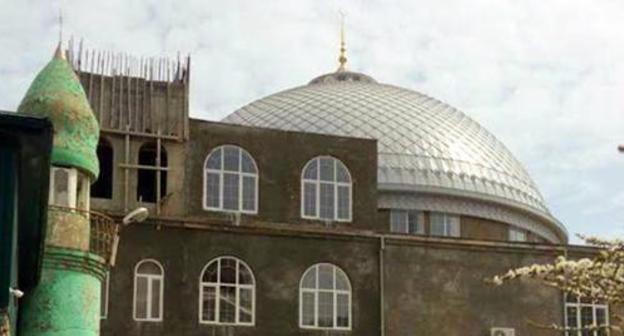 Mosque at the Hungarian fighters street in Makhachkala. Photo by Patimat Makhmudova for the Caucasian Knot