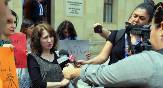 Journalists hold a protest action against the restriction of their leaving the country, May 3, 2019. Photo by Aziz Karimov for the Caucasian Knot