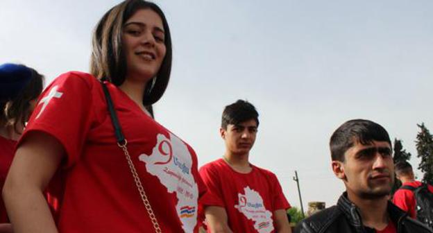 Participants of the march from Stepanakert to Shushi. Photo by Alvard Grigoryan for the Caucasian Knot