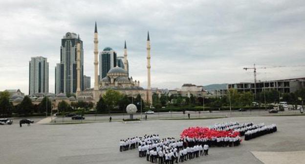 Ramadan flashmob in Grozny. Photo: press service of the City Administration, http://grozmer.ru