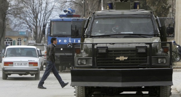 Police cars. Azerbaijan. Photo: REUTERS/David Mdzinarishvili