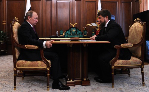 Vladimir Putin and Kamzan Kadyrov. Photo: press service of the Administration of the President of Russia, http://kremlin.ru/events/president/news/51567/photos/43701