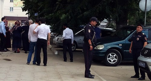 Policemen at the courthouse where court session in the Sautieva's case took place, Nalchik, August 1, 2019. Photo by Lyudmila Maratova for the Caucasian Knot