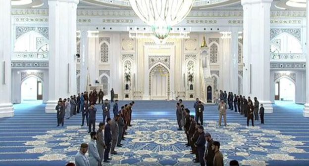 The opening ceremony of the "Muslims' Pride" Mosque in Shali. Photo: screenshot of the video by the Grozny TV channel https://www.youtube.com/watch?time_continue=1&amp;v=yQN_j5xjwXM