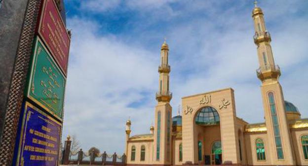 A mosque in the village of Surkhakhi. Photo http://www.ingushetia.ru/