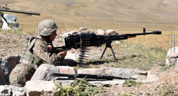 An armenian soldier. Photo by the press service of the Armenian Ministry of Defence http://www.mil.am/ru/news/6911