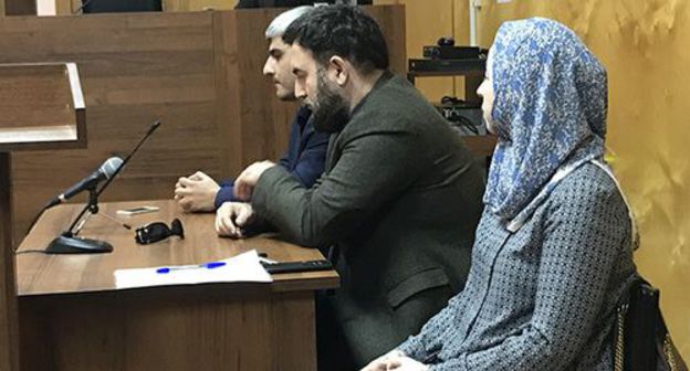 Advocates of Abdulmumin Gadjiev (from left to right): Arsen Shabanov, Akhmed Akhmedov and Dana Sakieva in the courtroom. Photo by Patimat Makhmudova for the Caucasian Knot