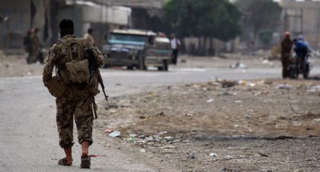 An armed man. War in Syria. Photo: REUTERS/Aboud Hamam