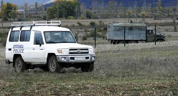 Thr border between Georgia and South Ossetia. Photo: REUTERS/David Mdzinarishvili