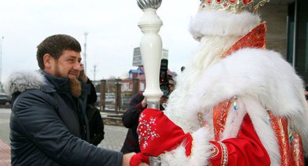 Ramzan Kadyrov (on the left) and Father Frost (Russian Santa Claus). Photo © Lom-Ali Lorsanov/Grozny Inform news agency