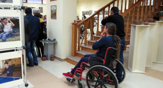 Visitors of the exhibition dedicated to the International Day of Disabled Persons, Stepanakert, December 3, 2019. Photo by Alvard Grigoryan for the Caucasian Knot