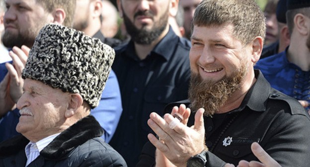 Ramzan Kadyrov (on the right). Photo: REUTERS/Said Tsarnayev