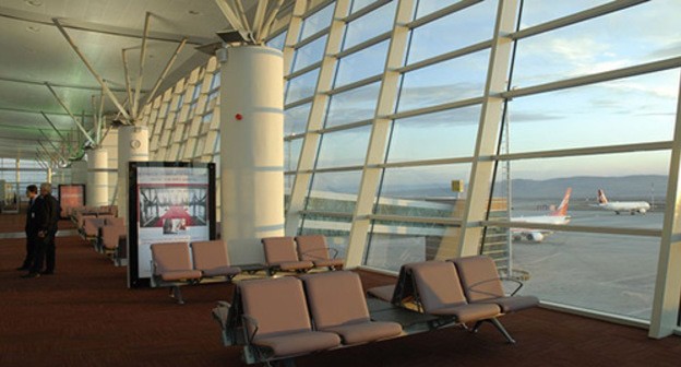 Tbilisi airport waiting room. Photo: Gia Gvilava from the British Wikipedia: https://ru.wikipedia.org/