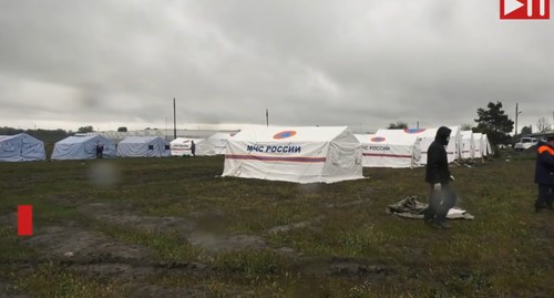 A tent camp for Azerbaijani citizens at the border with Dagestan. Screenshot from video posted by Mayor of Derbent Khizri Abakarov: https://www.instagram.com/p/CABWqefnnXB