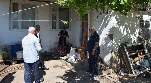 Distribution of charity help among needy families. Photo courtesy of Emil Ragimov