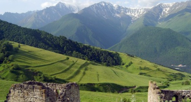 Mountains in Ingushetia. Photo by Timur Ziev https://commons.wikimedia.org/wiki/Category:North_Caucasus#/media/File:Mountain_of_Ingushetia.jpeg