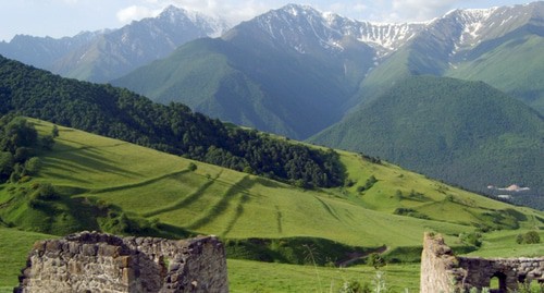 Mountains in Ingushetia. Photo by Timur Ziev https://commons.wikimedia.org/wiki/Category:North_Caucasus#/media/File:Mountain_of_Ingushetia.jpeg